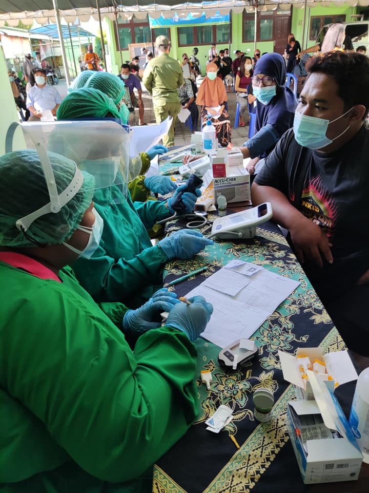 Kegiatan Vaksinasi Tahap Pertama Bagi Masyarakat Umum
