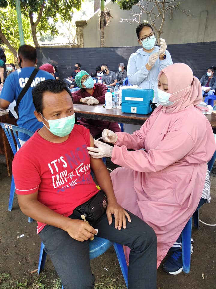 Kegiatan Vaksinasi Tahap Pertama Bagi Masyarakat Umum